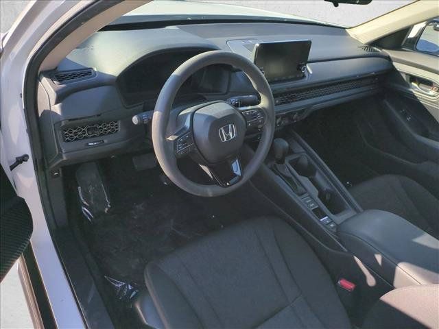 Used 2025 Honda Accord LX image 10