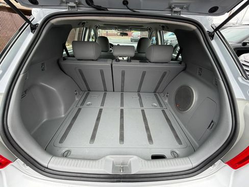 Used 2009 Toyota Matrix S FWD image 10
