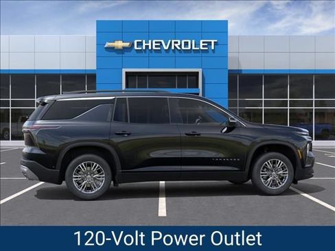New 2027 Chevrolet Traverse LT w/ Driver Confidence Package FWD image 5