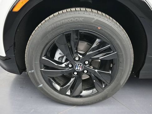 Used 2026 Buick Encore GX Sport Touring image 23