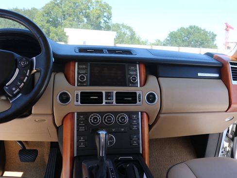 Used 2011 Land Rover Range Rover HSE AWD/4WD image 56