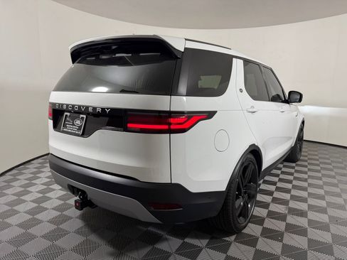 New 2026 Land Rover Discovery S AWD/4WD image 9