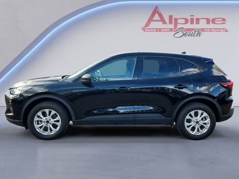 Used 2025 Ford Escape Active AWD/4WD image 2