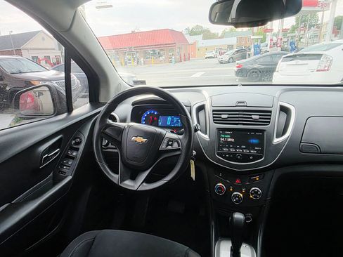 Used 2015 Chevrolet Trax LS AWD/4WD image 20
