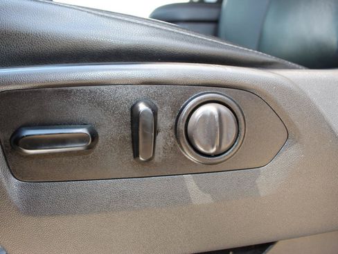 Used 2021 GMC Sierra 1500 SLT AWD/4WD image 14