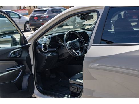 Used 2026 Chevrolet Trax ACTIV w/ Driver Confidence Package FWD image 25