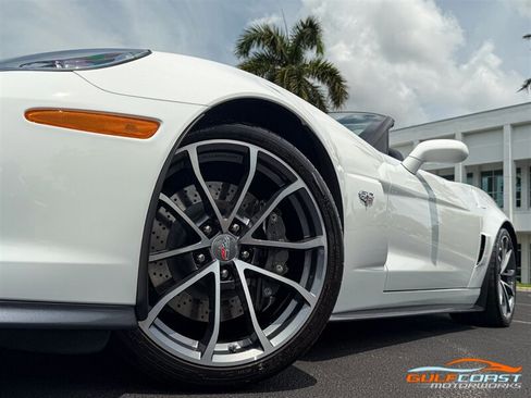 Used 2013 Chevrolet Corvette 427 w/ 1SC Preferred Equipment Group RWD image 11