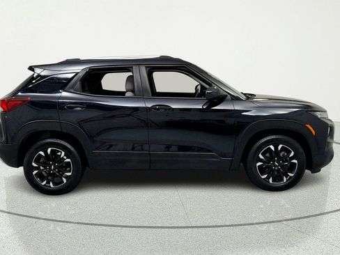 Used 2021 Chevrolet TrailBlazer LT w/ Convenience Package FWD image 6