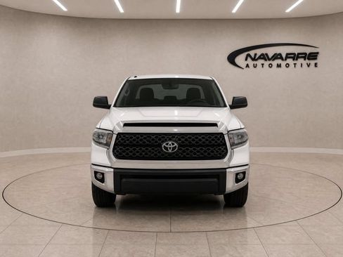 Used 2018 Toyota Tundra SR5 w/ SR5 Upgrade Package RWD image 3