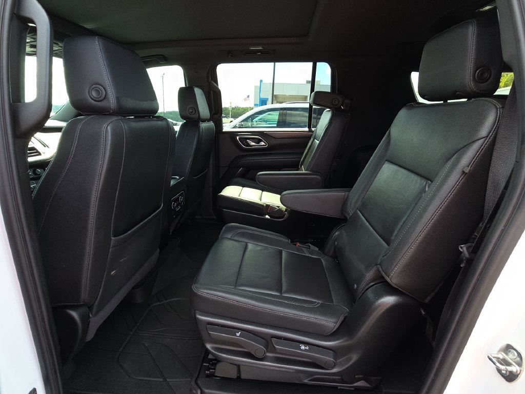 Certified 2024 Chevrolet Suburban Z71 w/ Luxury Package AWD/4WD image 29