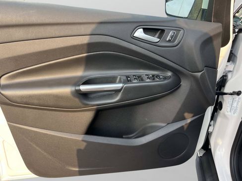 Used 2016 Ford C-MAX SEL w/ Equipment Group 302A FWD image 20