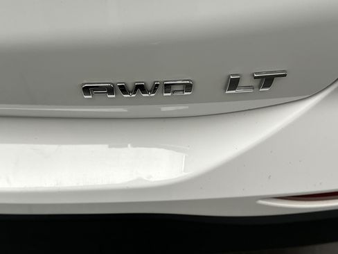 Used 2023 Chevrolet Equinox LT w/ LPO, Floor Liner Package AWD/4WD image 18