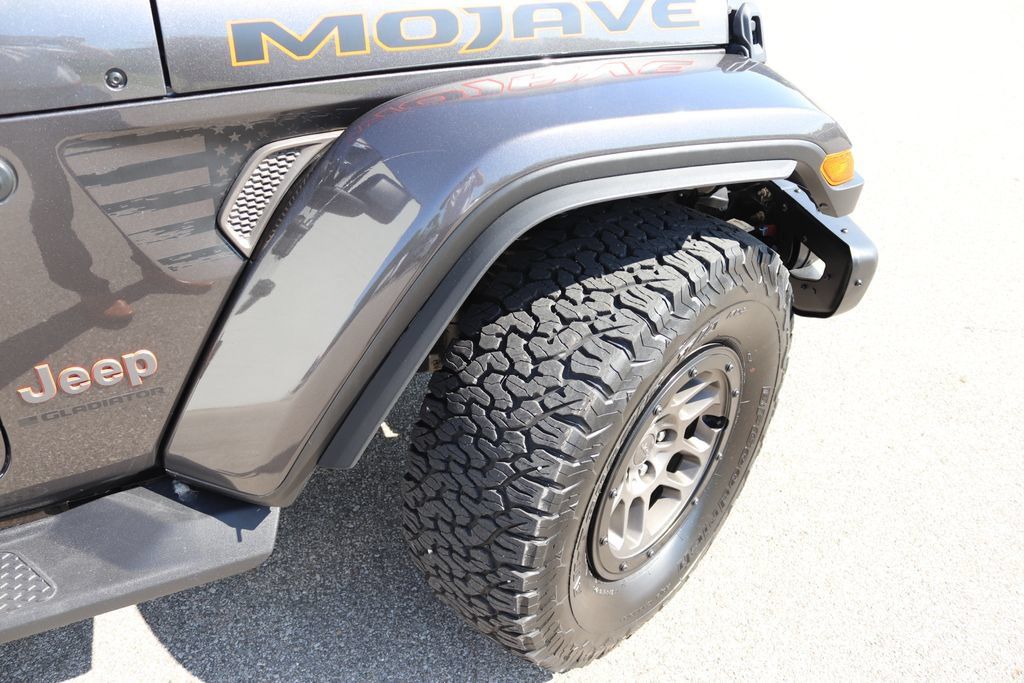 Used 2023 Jeep Gladiator Mojave w/ LED Lighting Group AWD/4WD image 26