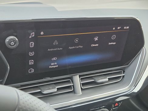 New 2026 Chevrolet Trax RS w/ Sunroof Package FWD image 12