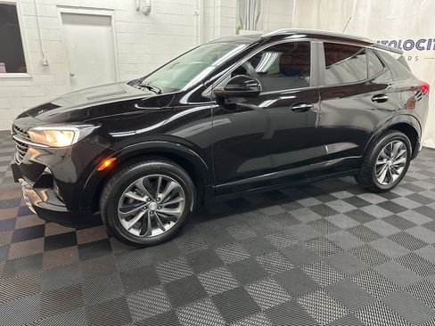 Used 2023 Buick Encore GX Select w/ Sport Touring Package image 5