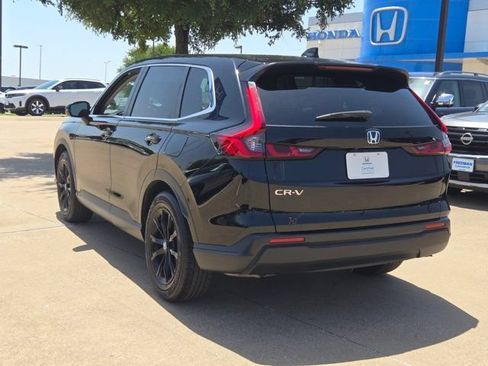 Used 2025 Honda CR-V EX image 7