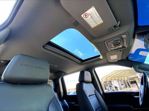 Used 2021 GMC Sierra 2500 Denali w/ Denali Ultimate Package image 13