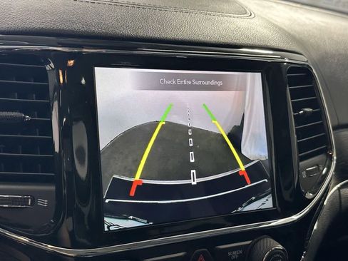 Used 2021 Jeep Grand Cherokee Summit image 22