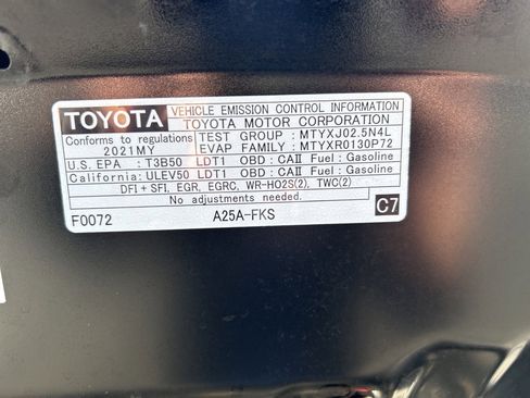 Used 2021 Toyota RAV4 LE image 46