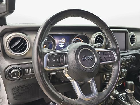 Used 2022 Jeep Wrangler Unlimited Sahara w/ Cold Weather Group AWD/4WD image 13