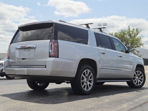 Used 2017 GMC Yukon XL Denali w/ Open Road Package AWD/4WD image 13