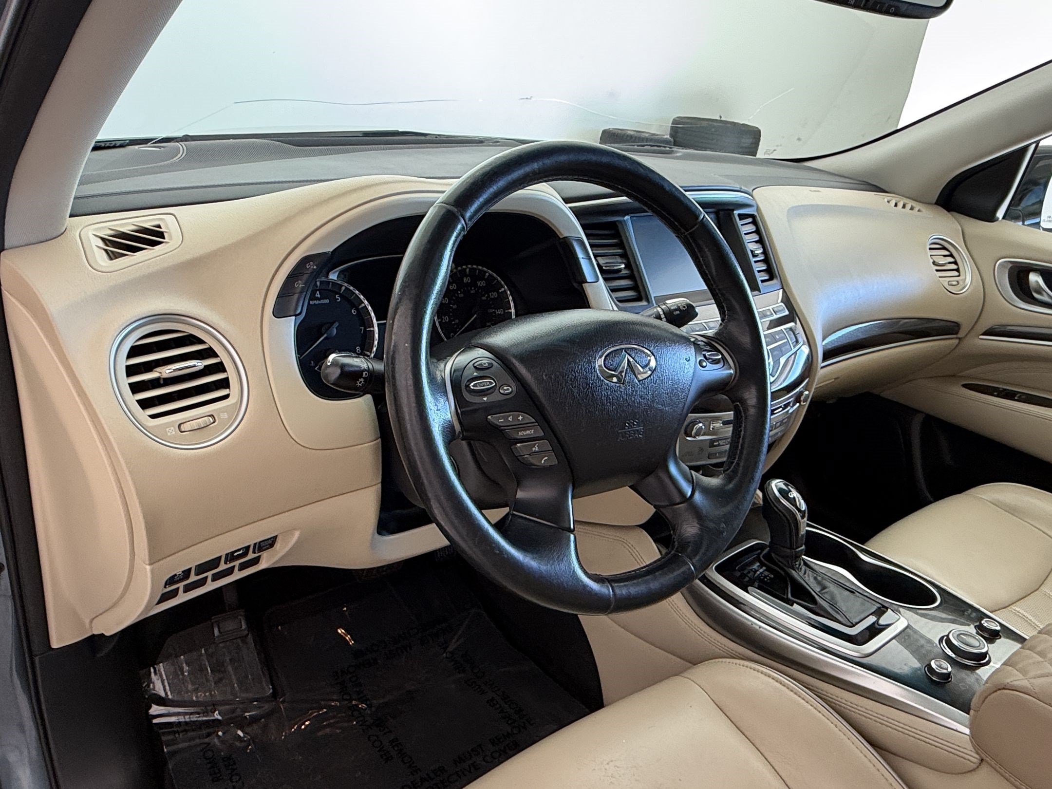 Used 2017 INFINITI QX60 Luxe AWD/4WD image 4
