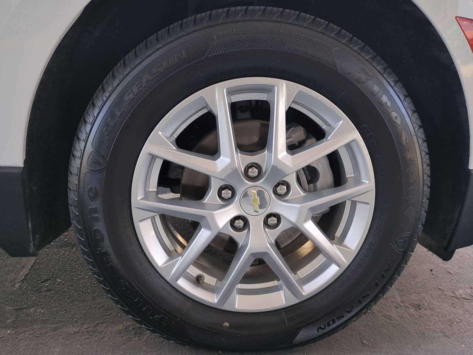 Used 2022 Chevrolet Equinox LS w/ LPO, Cargo Package AWD/4WD image 27