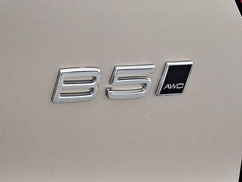 Used 2023 Volvo XC40 B5 Plus w/ Climate Package AWD/4WD image 30