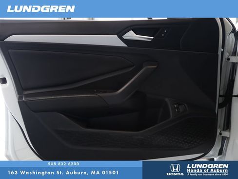 Used 2023 Volkswagen Jetta Sport FWD image 9