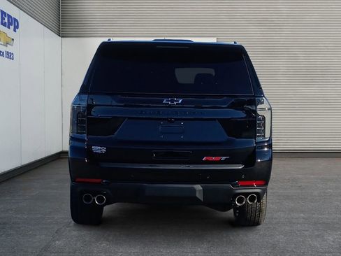 New 2026 Chevrolet Suburban RST w/ Comfort Package AWD/4WD image 4