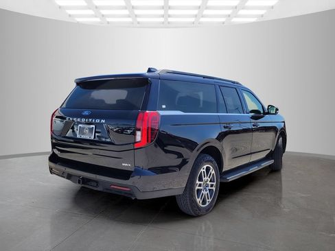 Used 2025 Ford Expedition Max Active AWD/4WD image 4