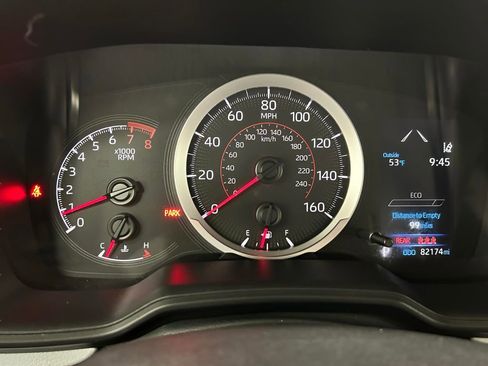 Used 2022 Toyota Corolla SE image 16