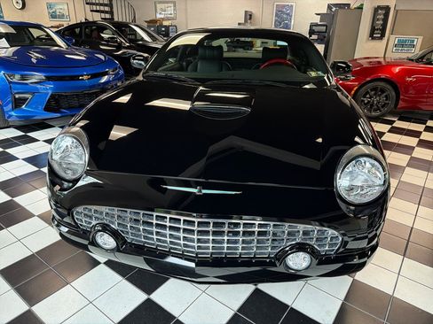 Used 2002 Ford Thunderbird RWD image 3
