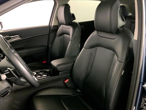 Certified 2025 Kia Sportage EX w/ EX Premium Package image 22