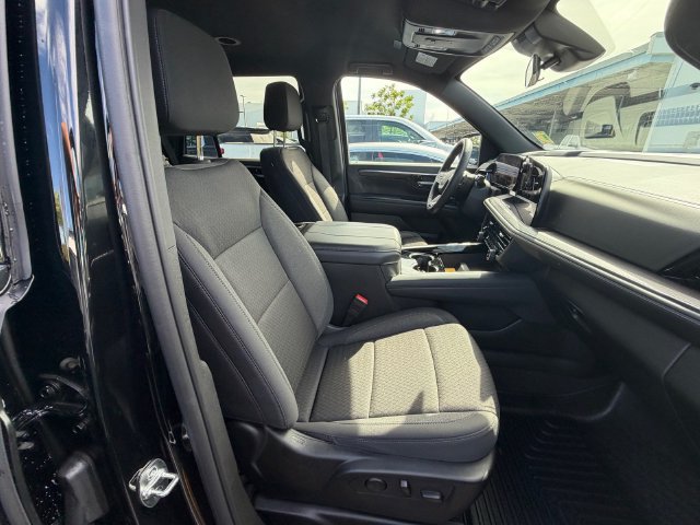 Used 2025 Chevrolet Tahoe LS RWD image 14