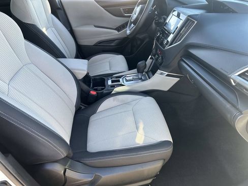 Used 2024 Subaru Forester AWD/4WD image 9