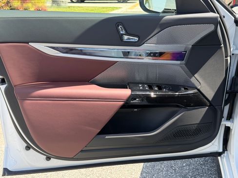 New 2026 BMW i7 eDrive50 w/ M Sport Package RWD image 19