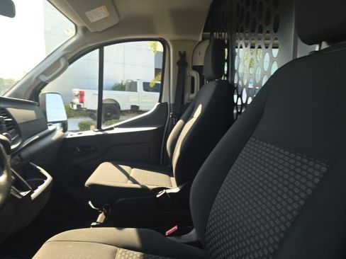 Used 2025 Ford Transit 250 Low Roof w/ Exterior Upgrade Package RWD image 9