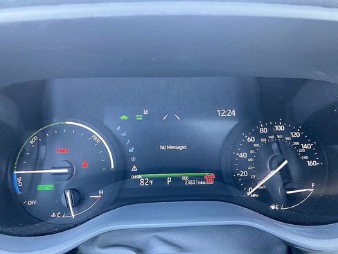 Certified 2026 Toyota Sienna XLE FWD image 17