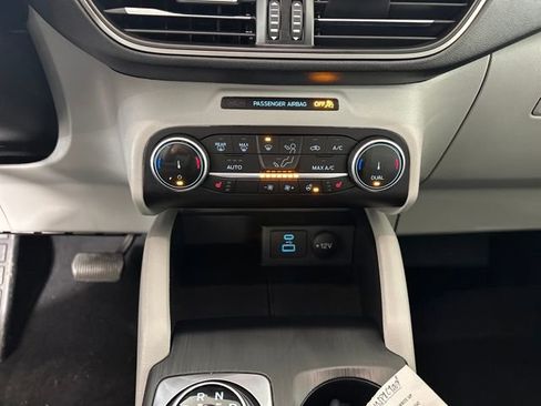 Used 2023 Ford Escape Active image 23