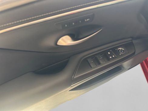 Used 2019 Lexus ES 350 F Sport w/ Accessory Package 2 FWD image 11