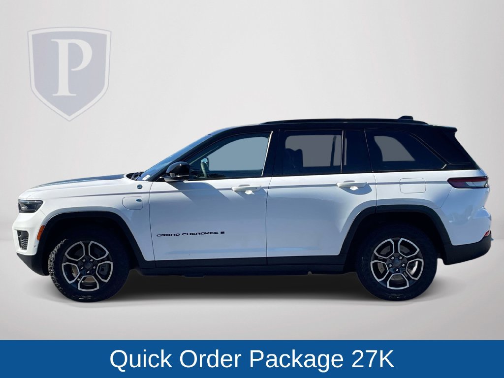 Certified 2023 Jeep Grand Cherokee Trailhawk w/ Advanced Protech Group II AWD/4WD image 6