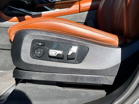 Used 2023 BMW X7 M60i w/ Executive Package AWD/4WD image 17