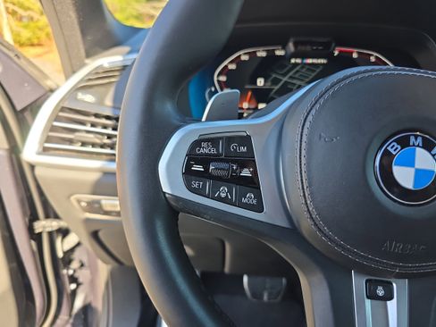 Used 2021 BMW X5 M50i w/ Executive Package image 31