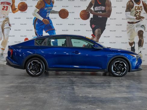 New 2025 Kia K4 EX image 17