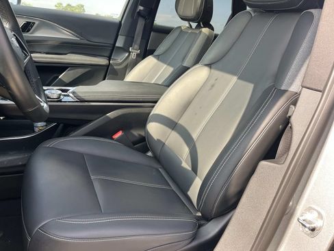 Used 2024 Cadillac Lyriq Tech RWD image 34