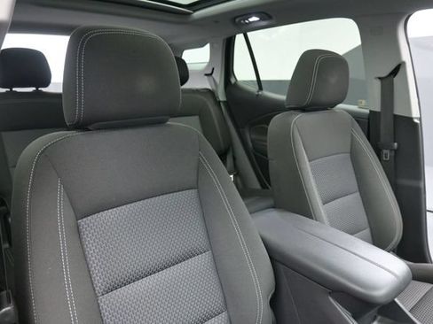 Used 2023 GMC Terrain SLE w/ Driver Convenience Package FWD image 27