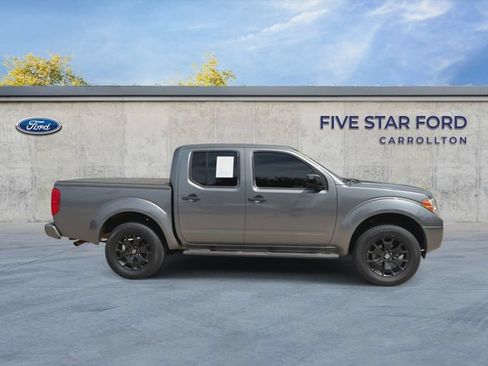 Used 2019 Nissan Frontier SV w/ Value Truck Package RWD image 9