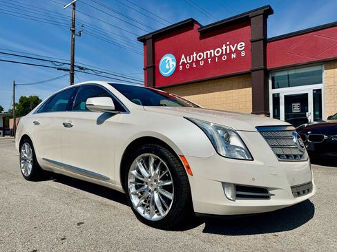 Used 2013 Cadillac XTS Platinum FWD image 1