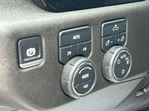 Used 2024 Chevrolet Silverado 1500 LT AWD/4WD image 23